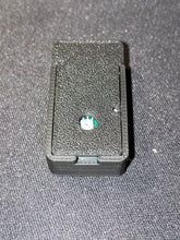 Load image into Gallery viewer, Glow